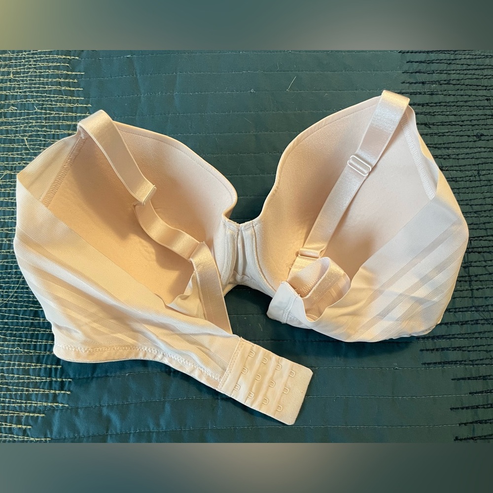 🆕 beautiful ballet pink luxury bra